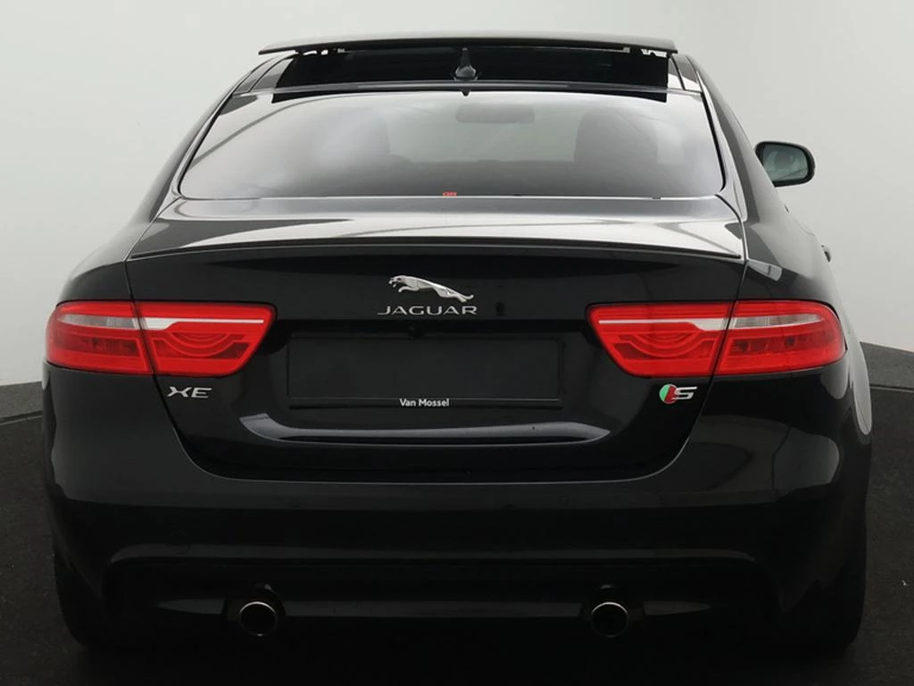 Jaguar XE XE-S 3.0 V6 Compresseur SUPERCHARGED *LEDER*BLACK PACK*NAVI*BLTH*CRUISE*CAMERA*...