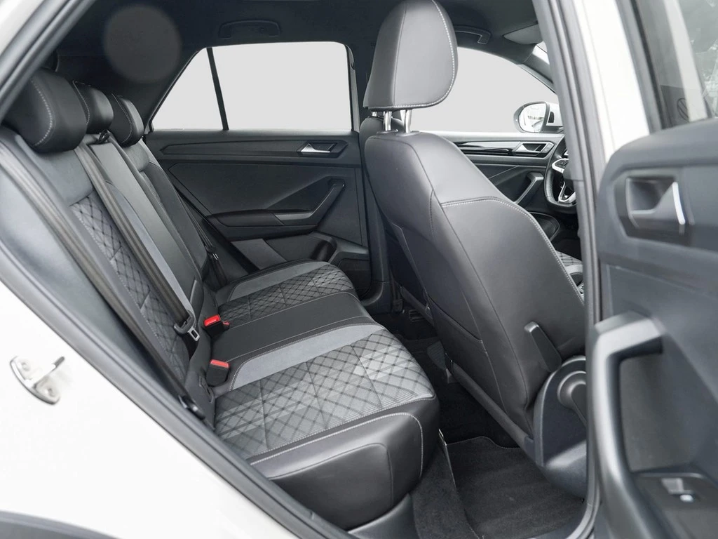 Volkswagen-T-Roc-image-10
