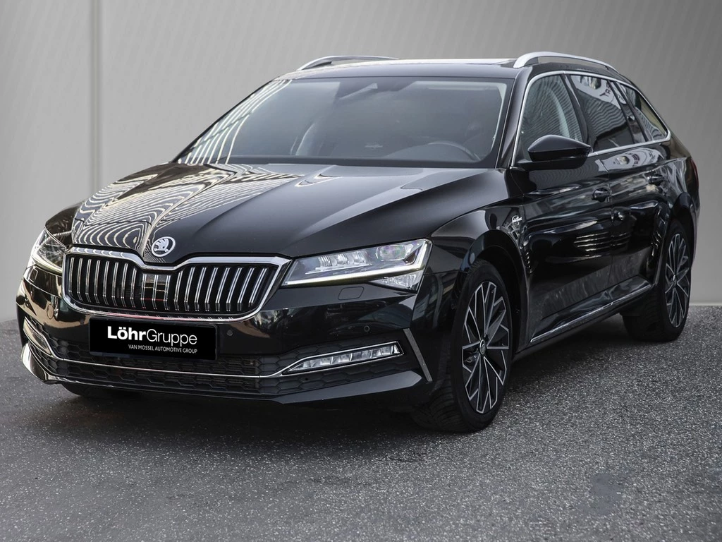 Škoda Superb Combi 2.0 TDI DSG L&K 4x4 Navi/Pano/RFK