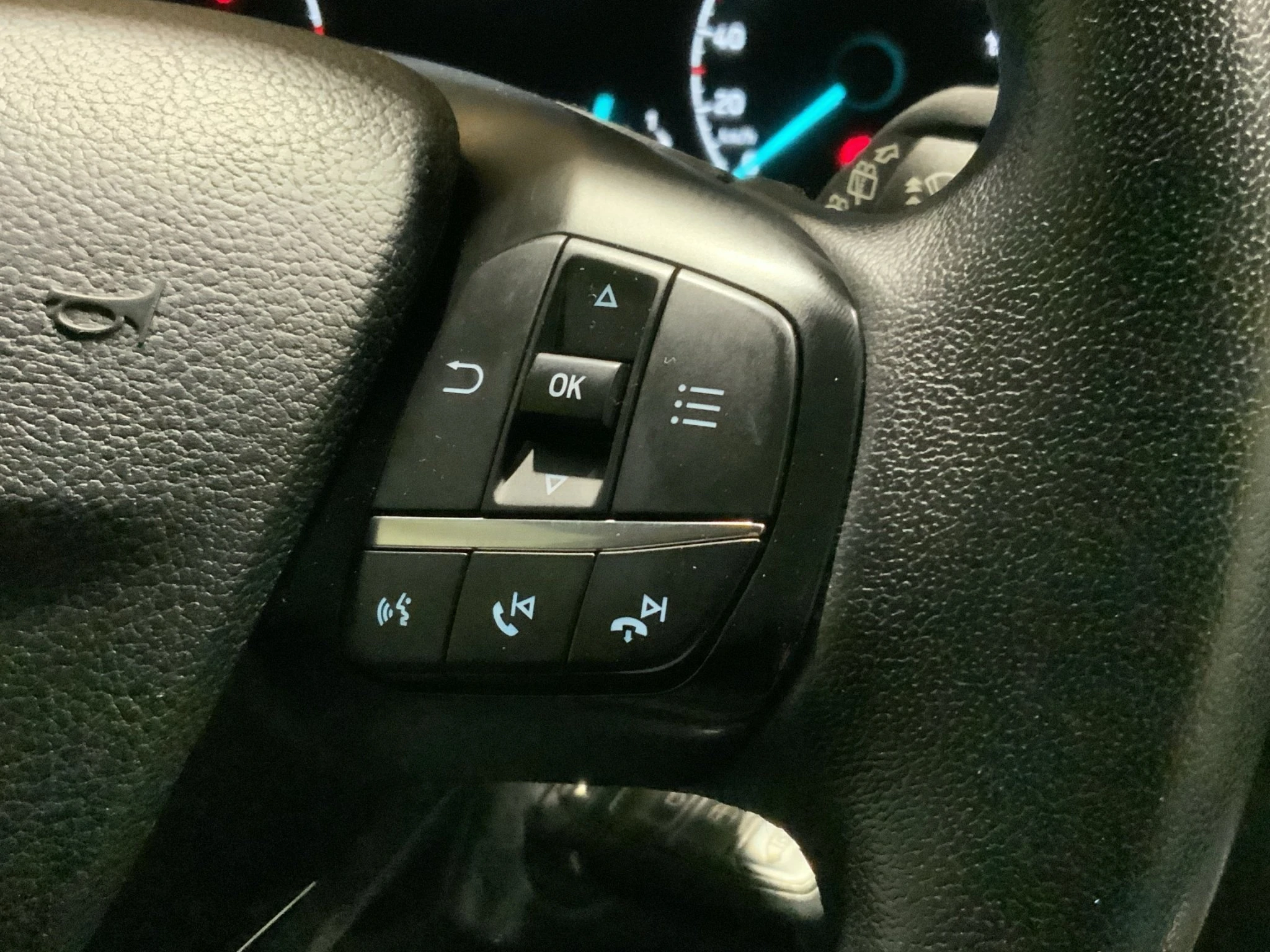 Ford-Transit Custom-image-17