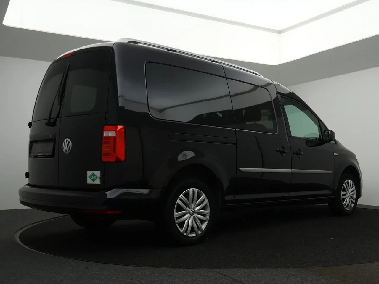 Volkswagen-Caddy-image-18