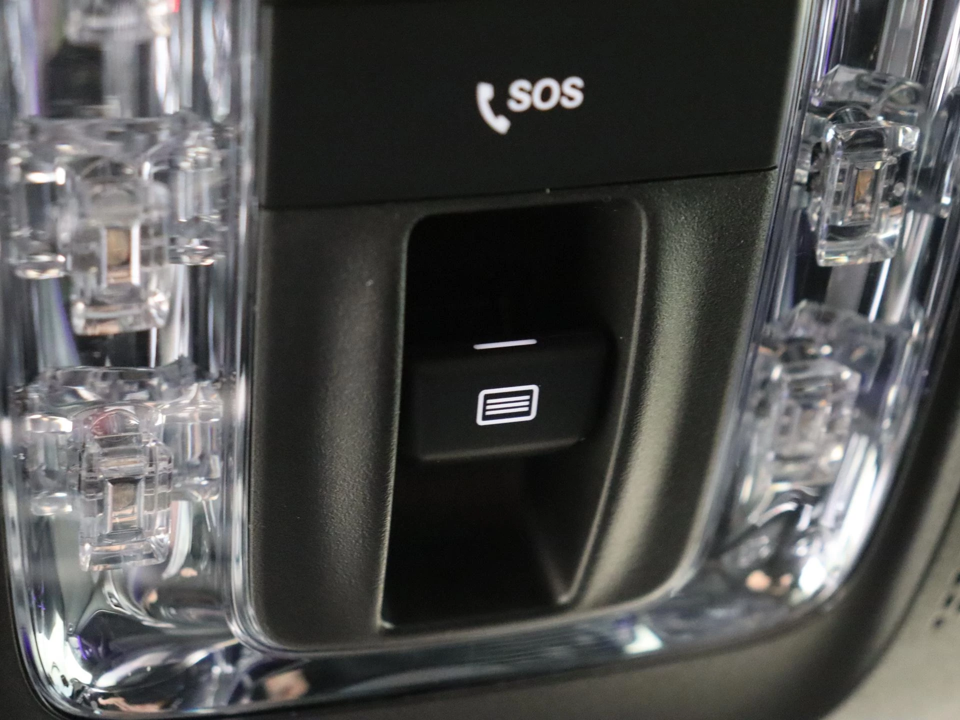 Mercedes-Benz-GLE-image-35