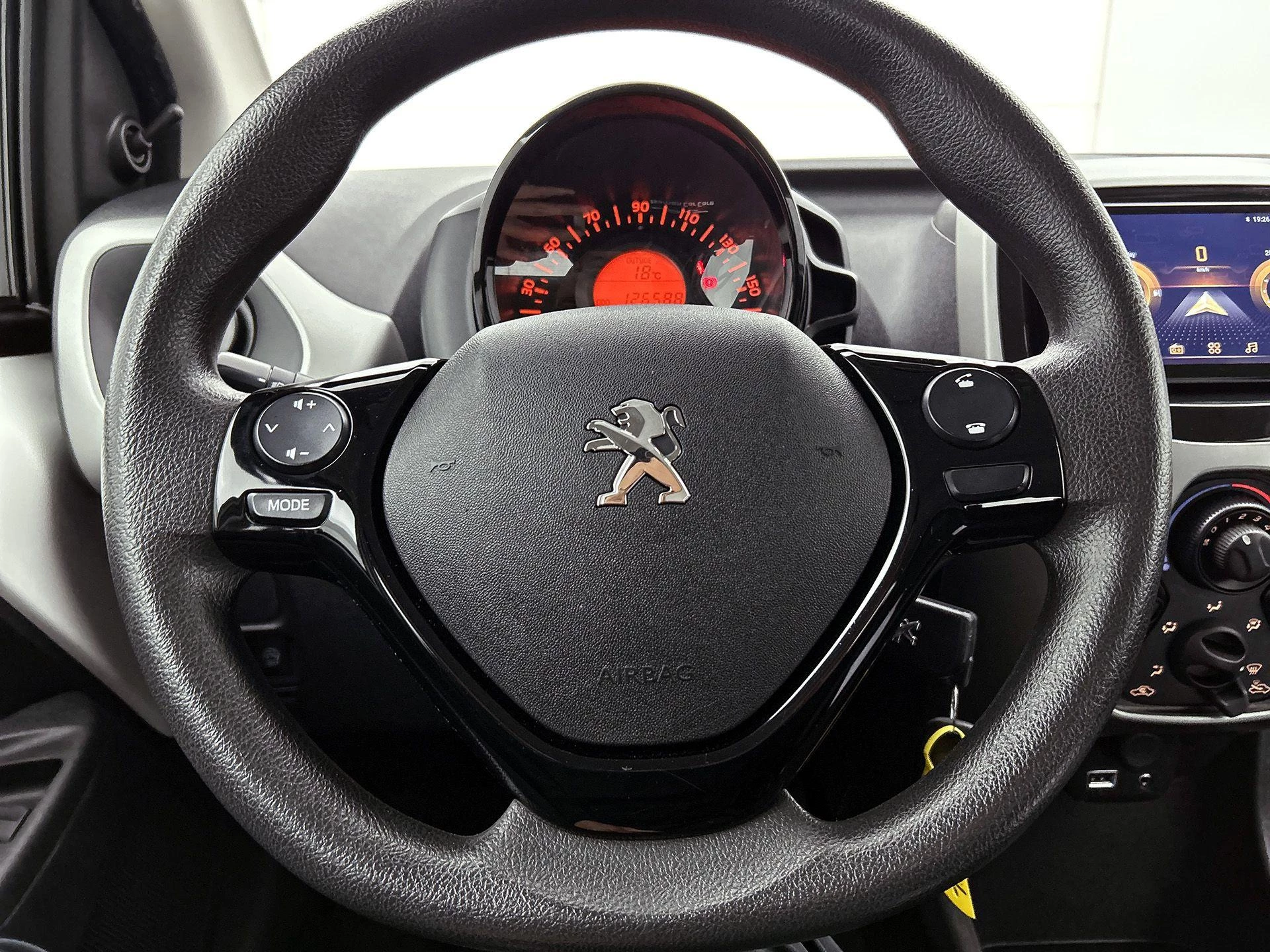 Peugeot-108-image-27