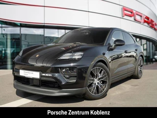Porsche Macan 4 -
