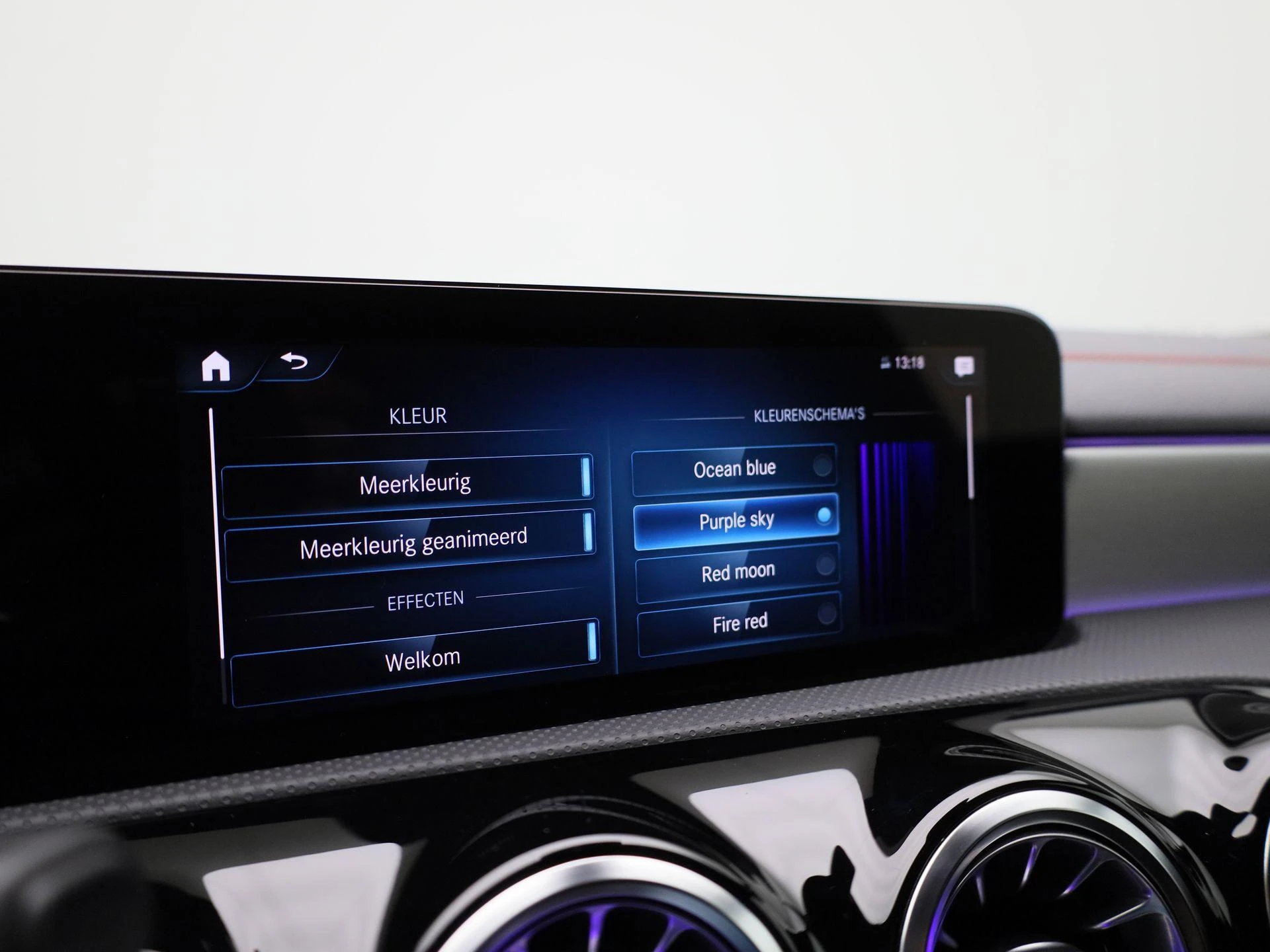 Mercedes-Benz-CLA-image-28