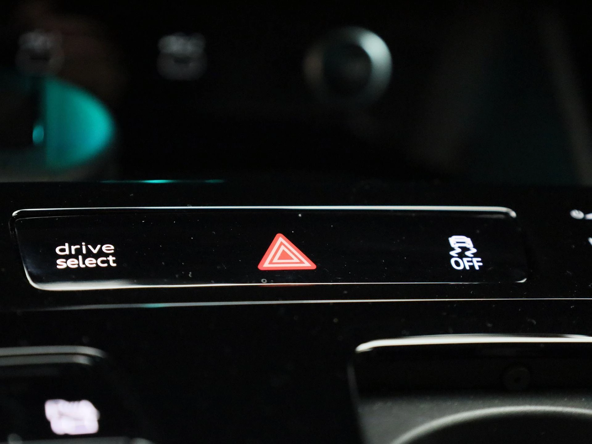 Audi-A6 Avant e-tron-image-29