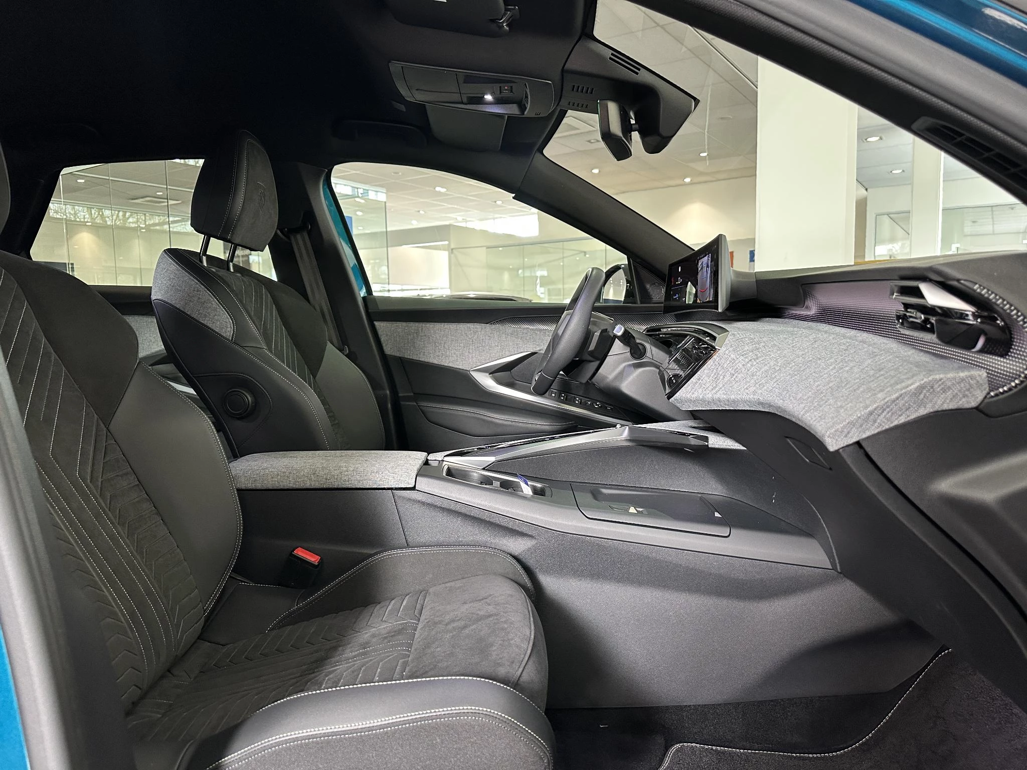 Peugeot-e-3008-image-13