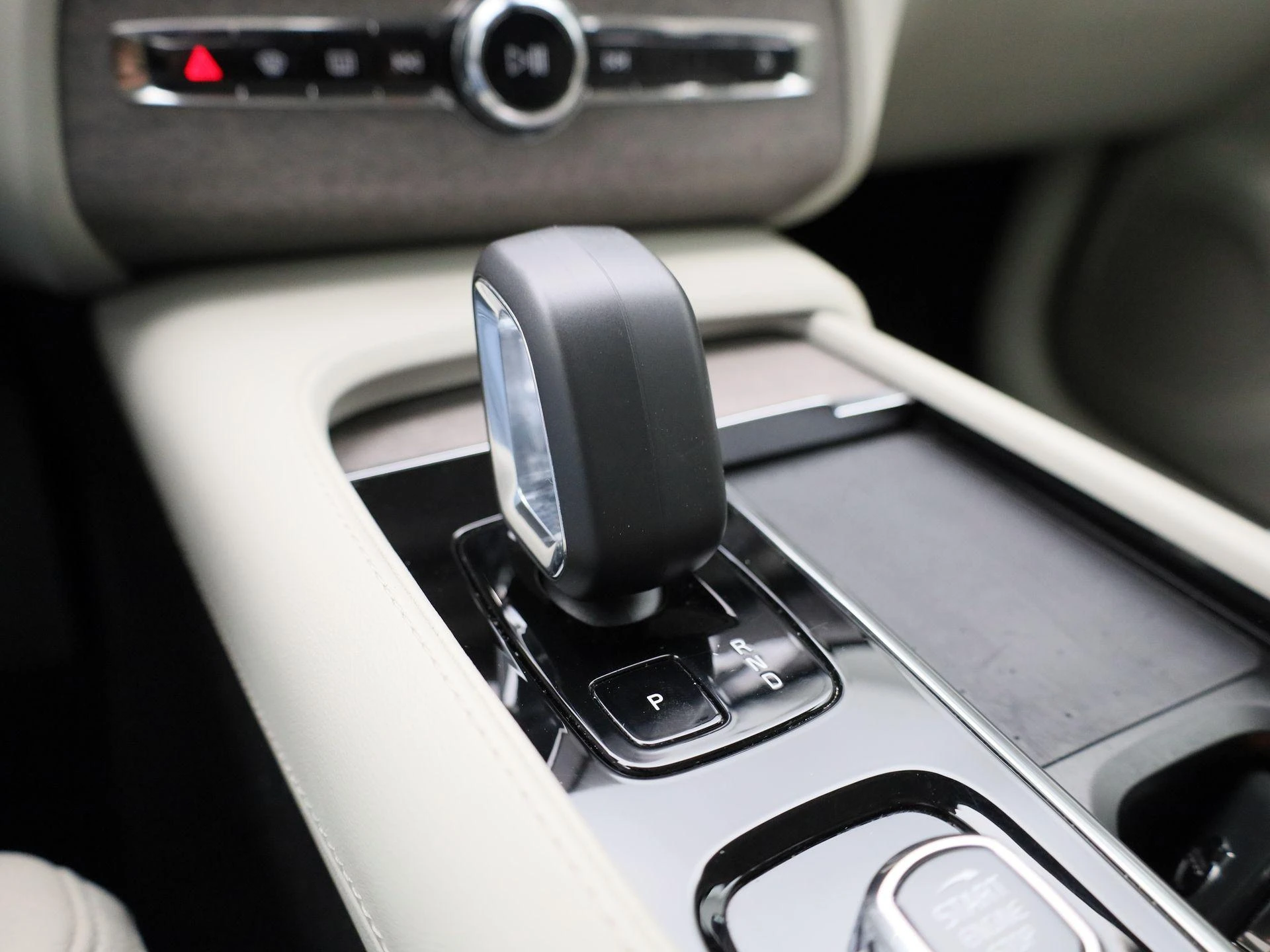 Volvo-XC90-image-25
