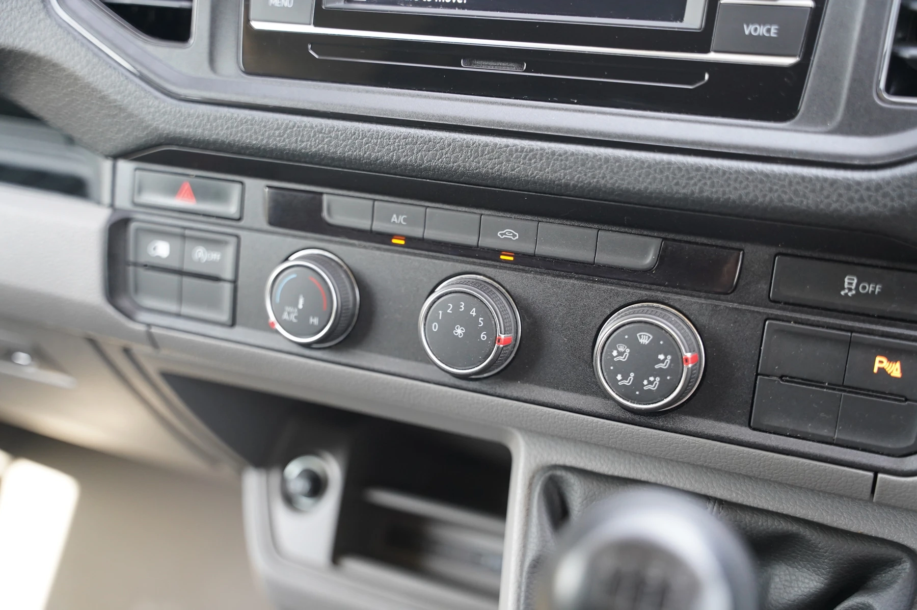 Volkswagen-Crafter-image-21