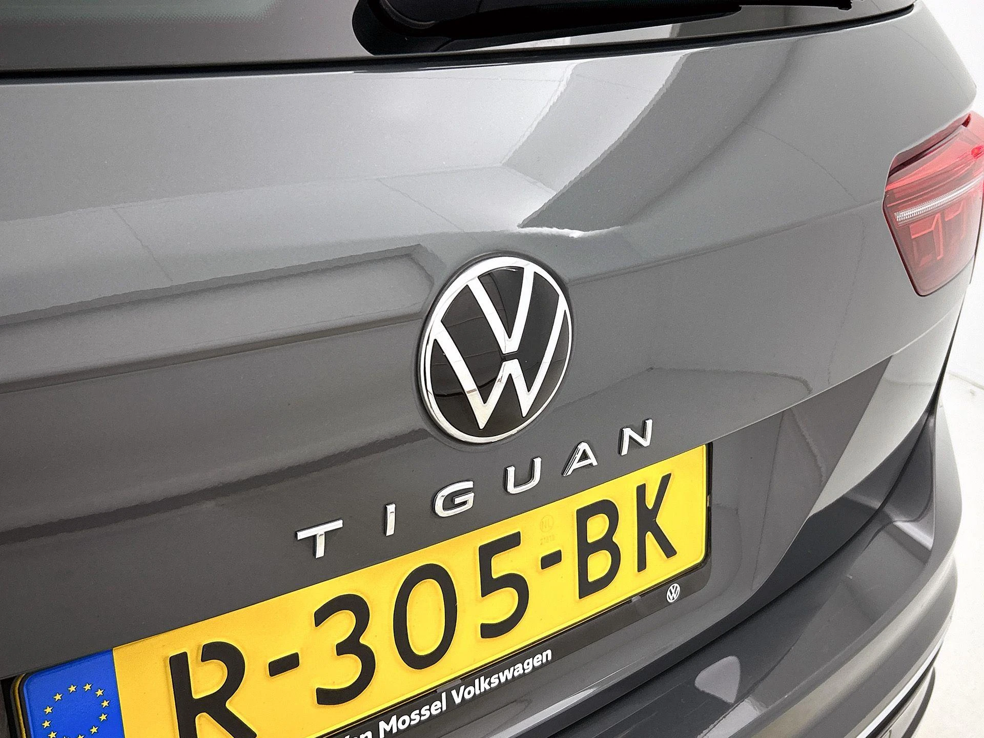 Volkswagen Tiguan 1.5 TSI R-Line Business+ | 150 PK |
