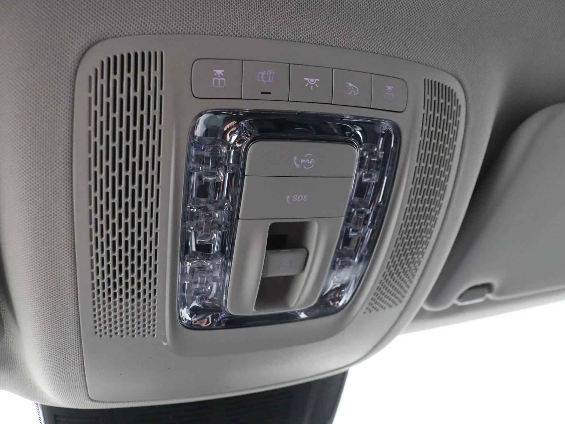 Mercedes-Benz-GLE-image-22