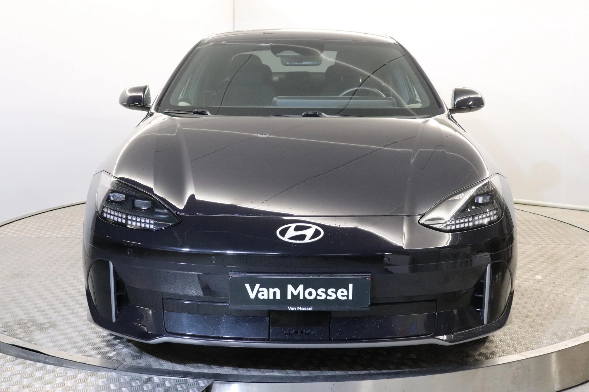 Hyundai IONIQ Electric core