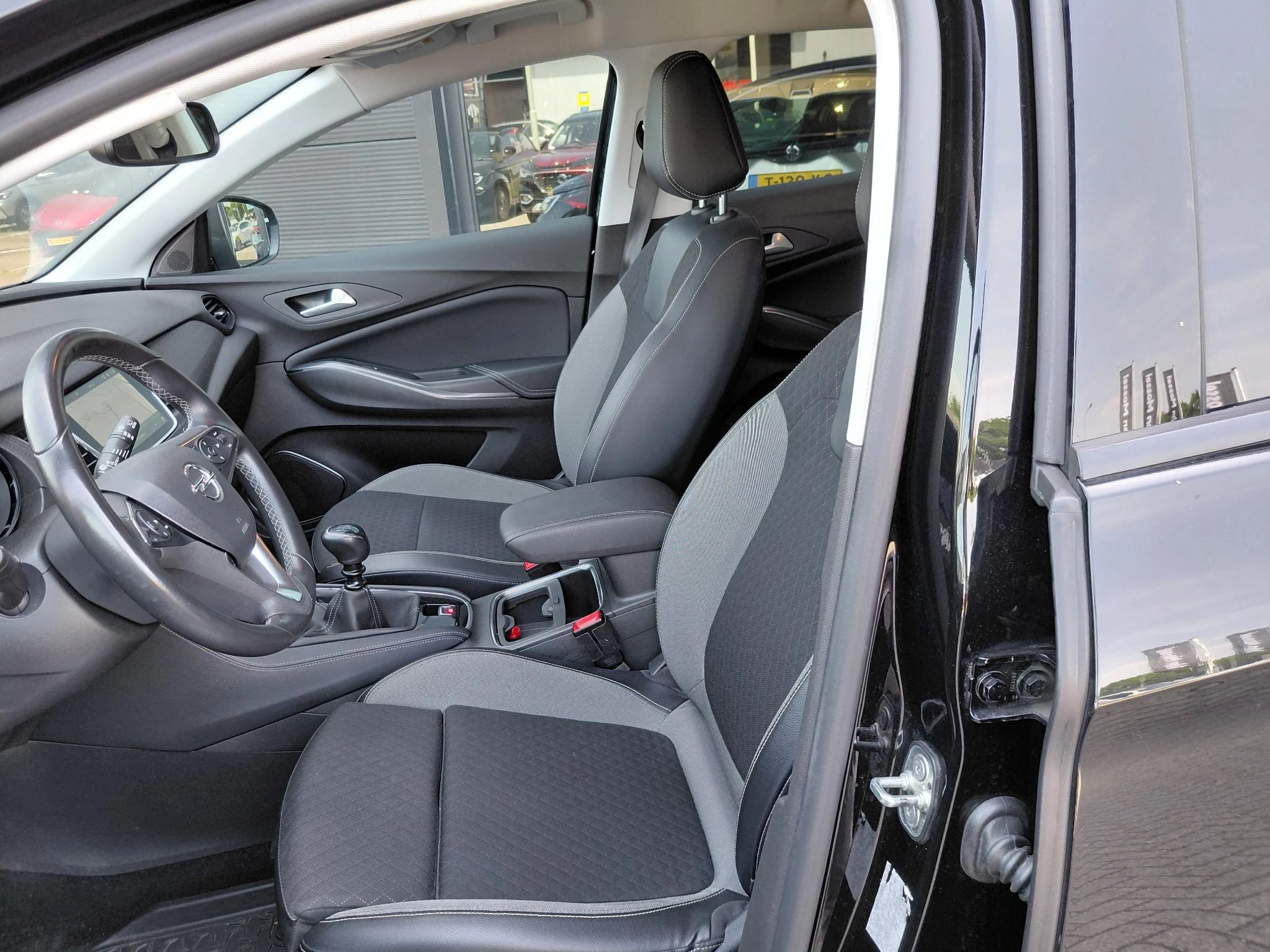 Opel-Grandland X-image-10