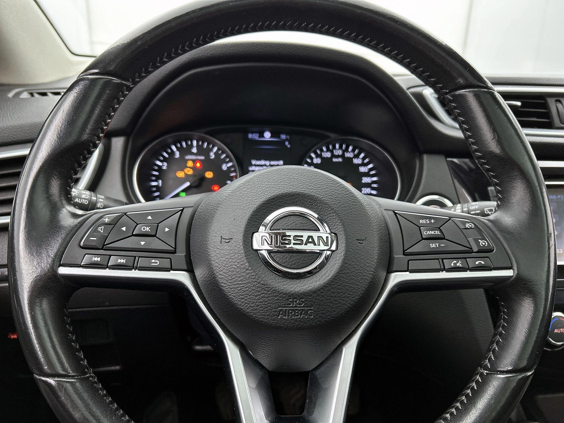 Nissan-QASHQAI-image-36
