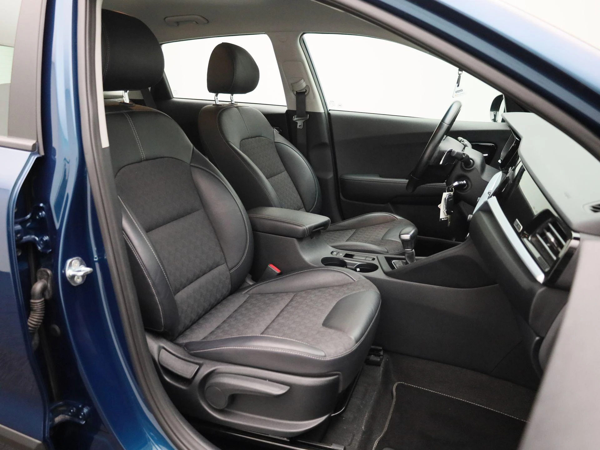 Kia-Niro-image-32