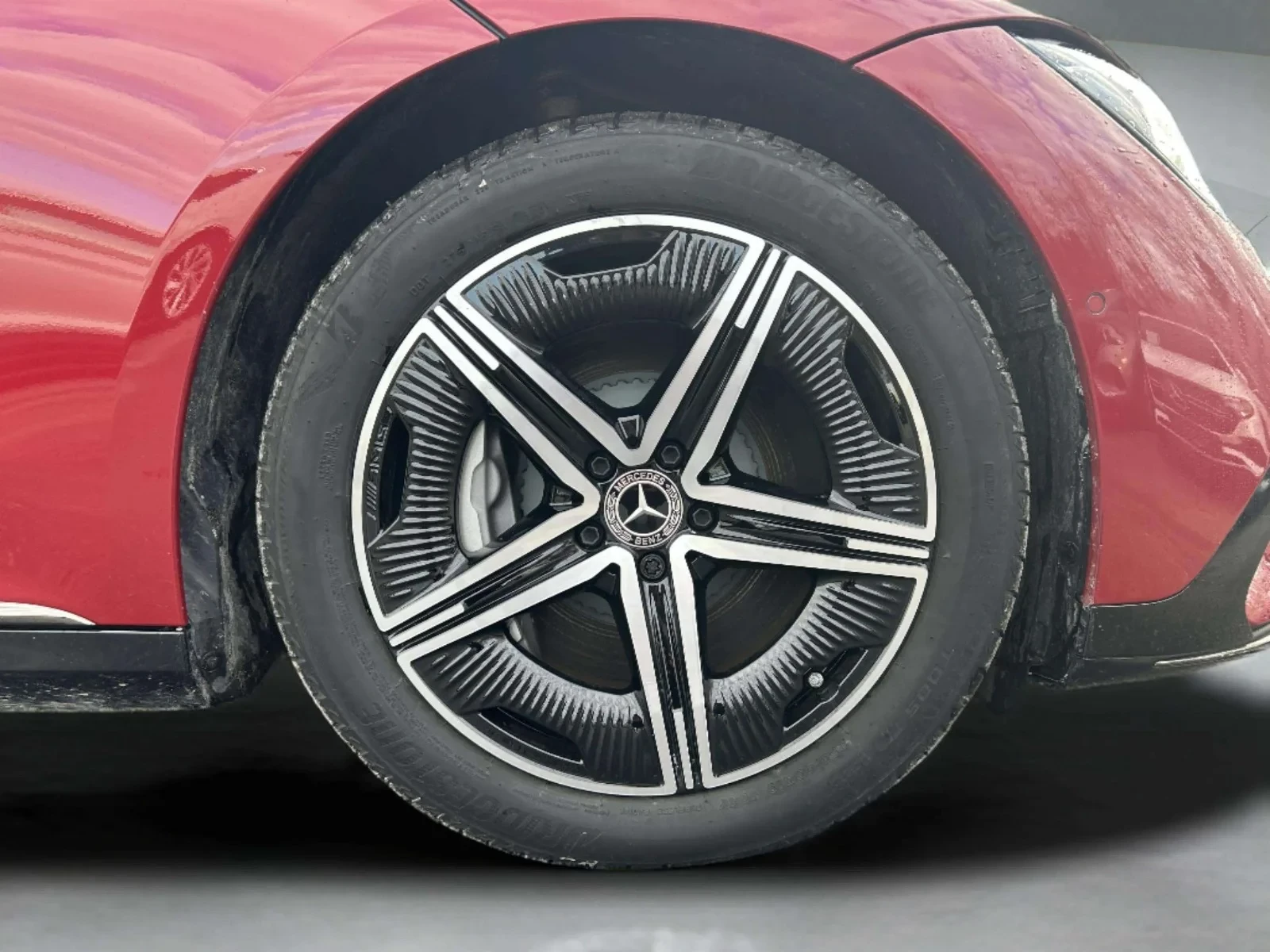 Mercedes-Benz-EQE-image-8