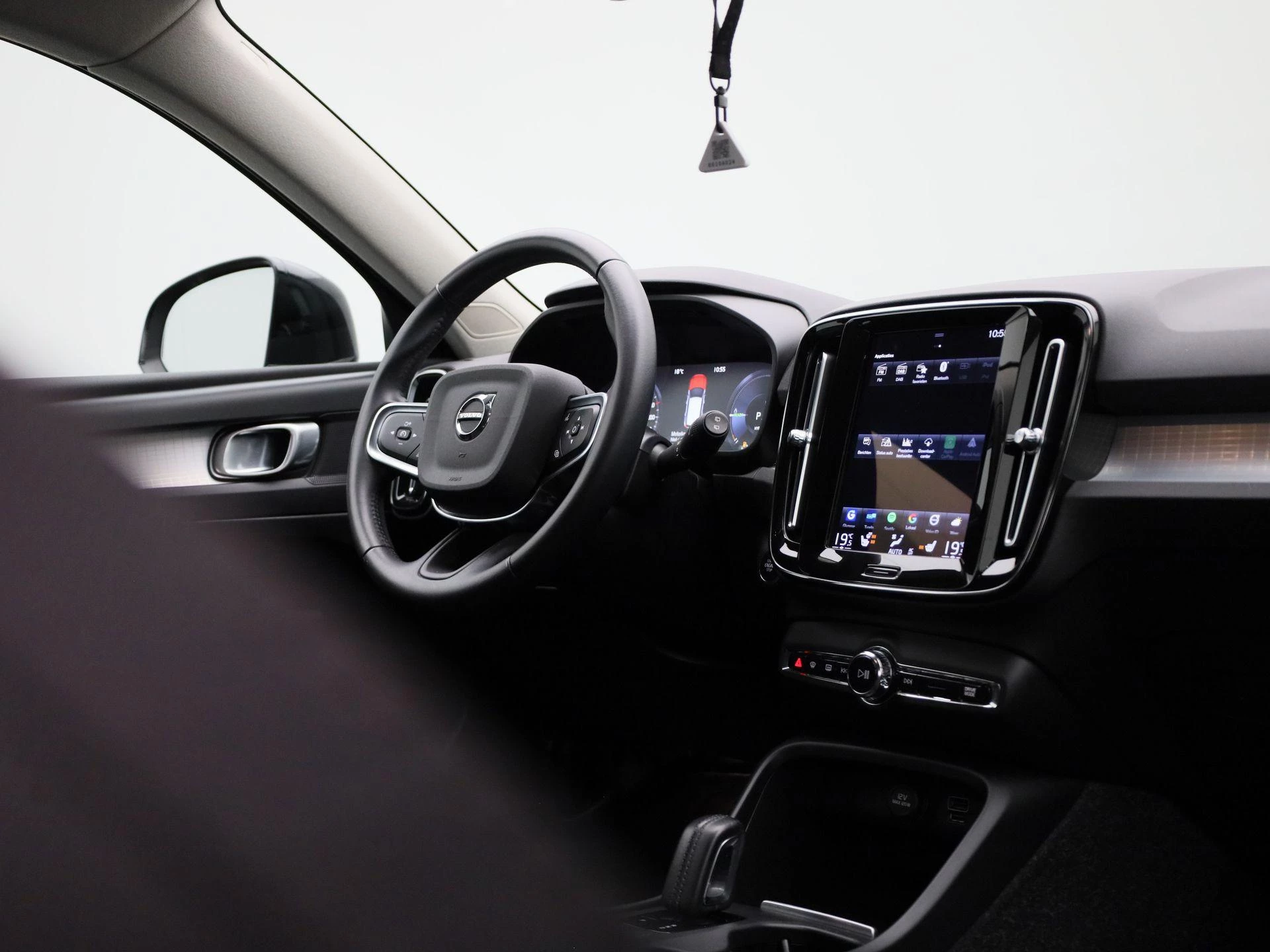 Volvo-XC40-image-36
