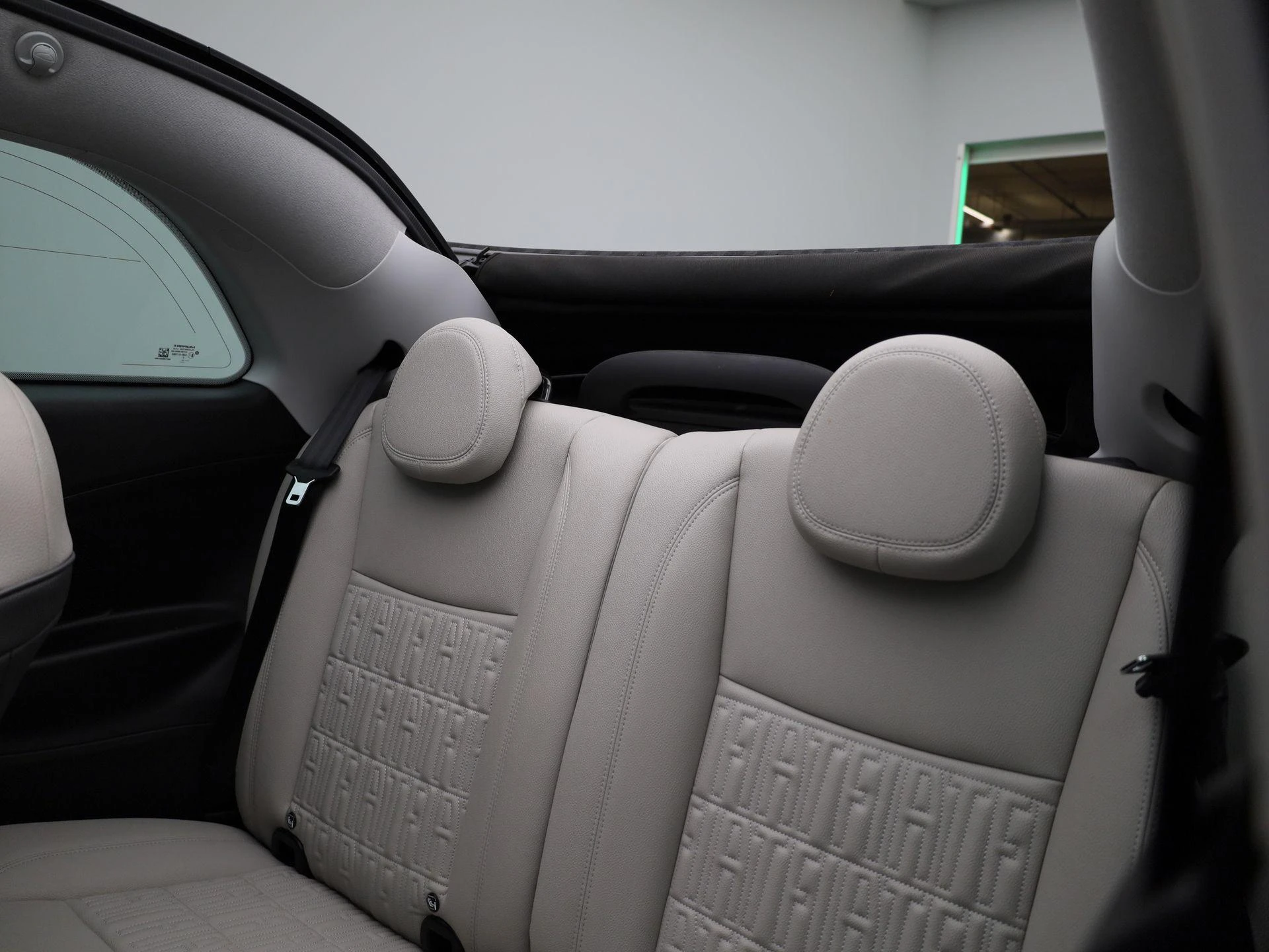 Fiat-500C-image-9