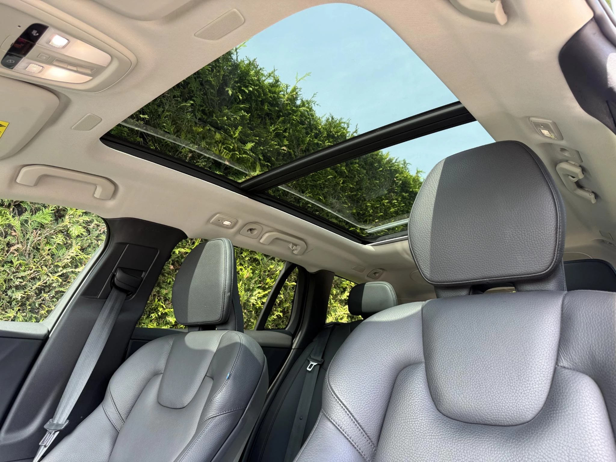 Volvo V60 T6 Plug-in hybrid AWD Ultimate Bright
