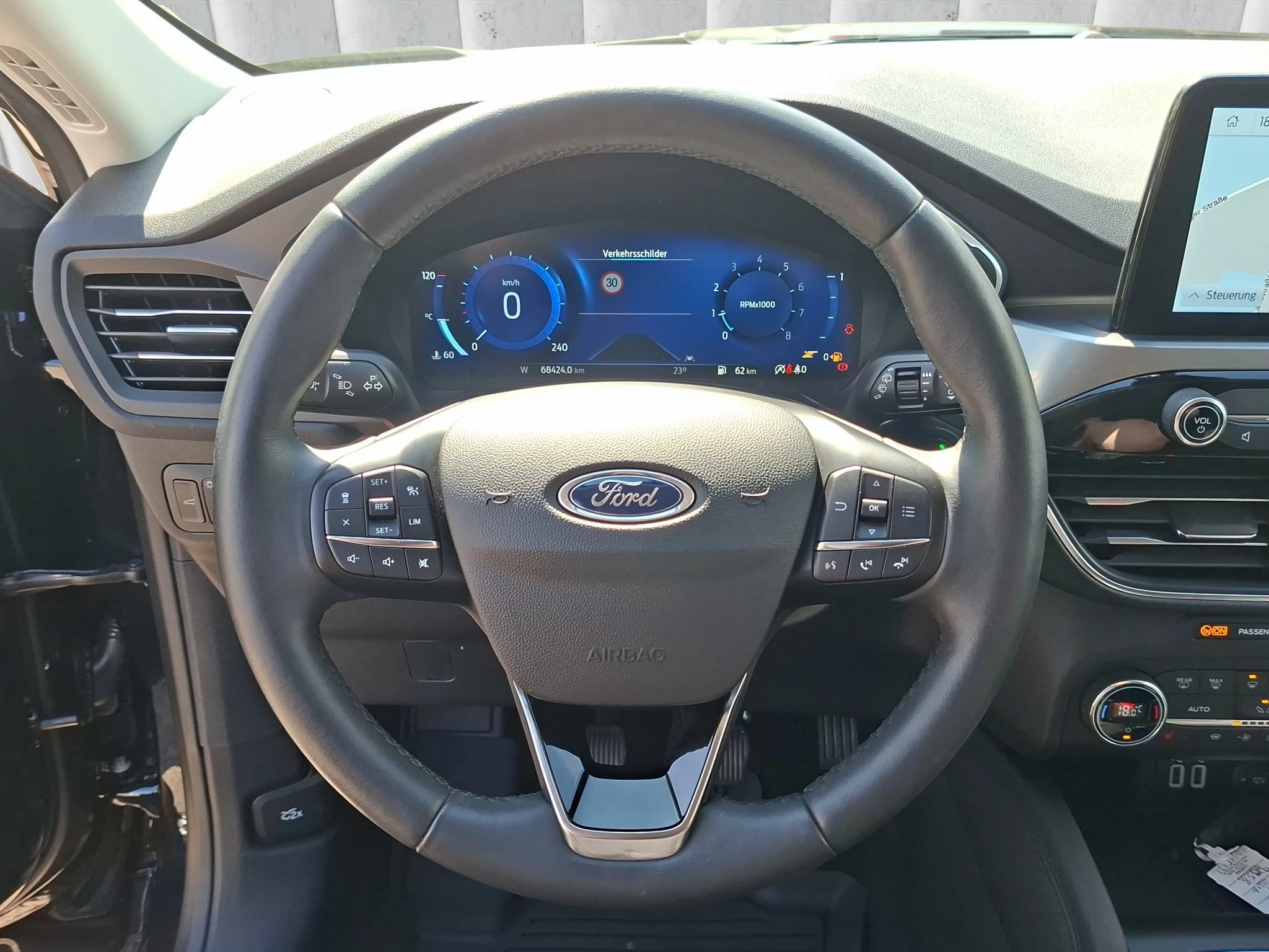 Ford Kuga Titanium 1.5 EB GJR | ACC | RFK | SHZ | PDC | LMF | Navi | Klima | BT