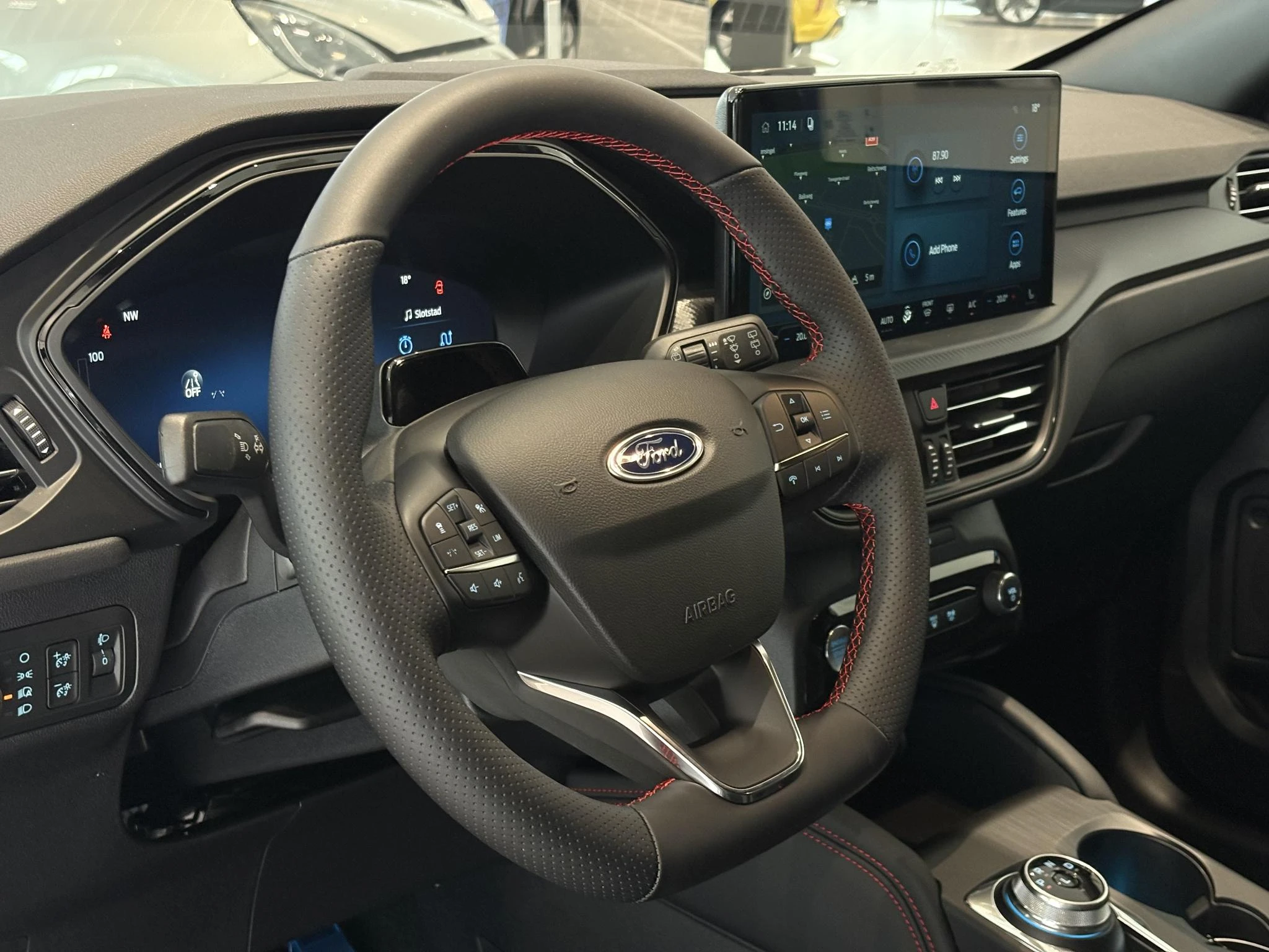 Ford-Kuga-image-13