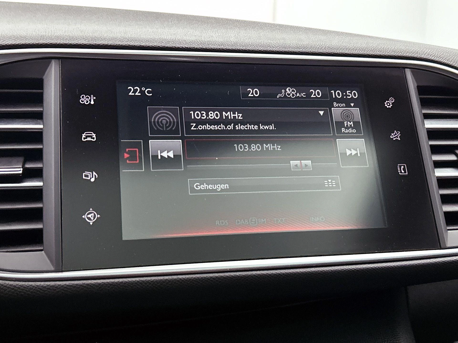 Peugeot-308-image-6