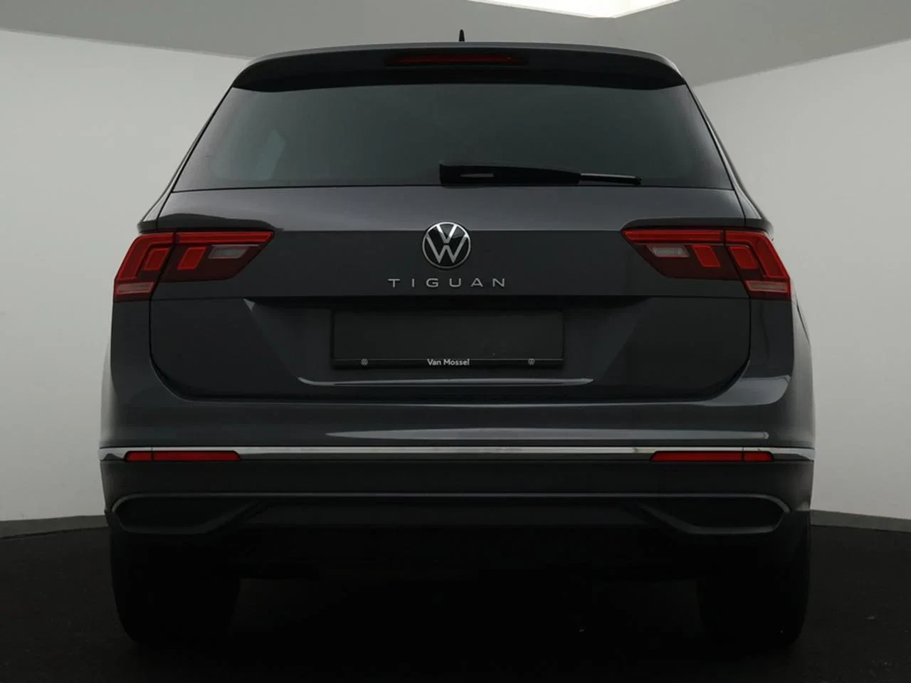 Volkswagen-Tiguan-image-3