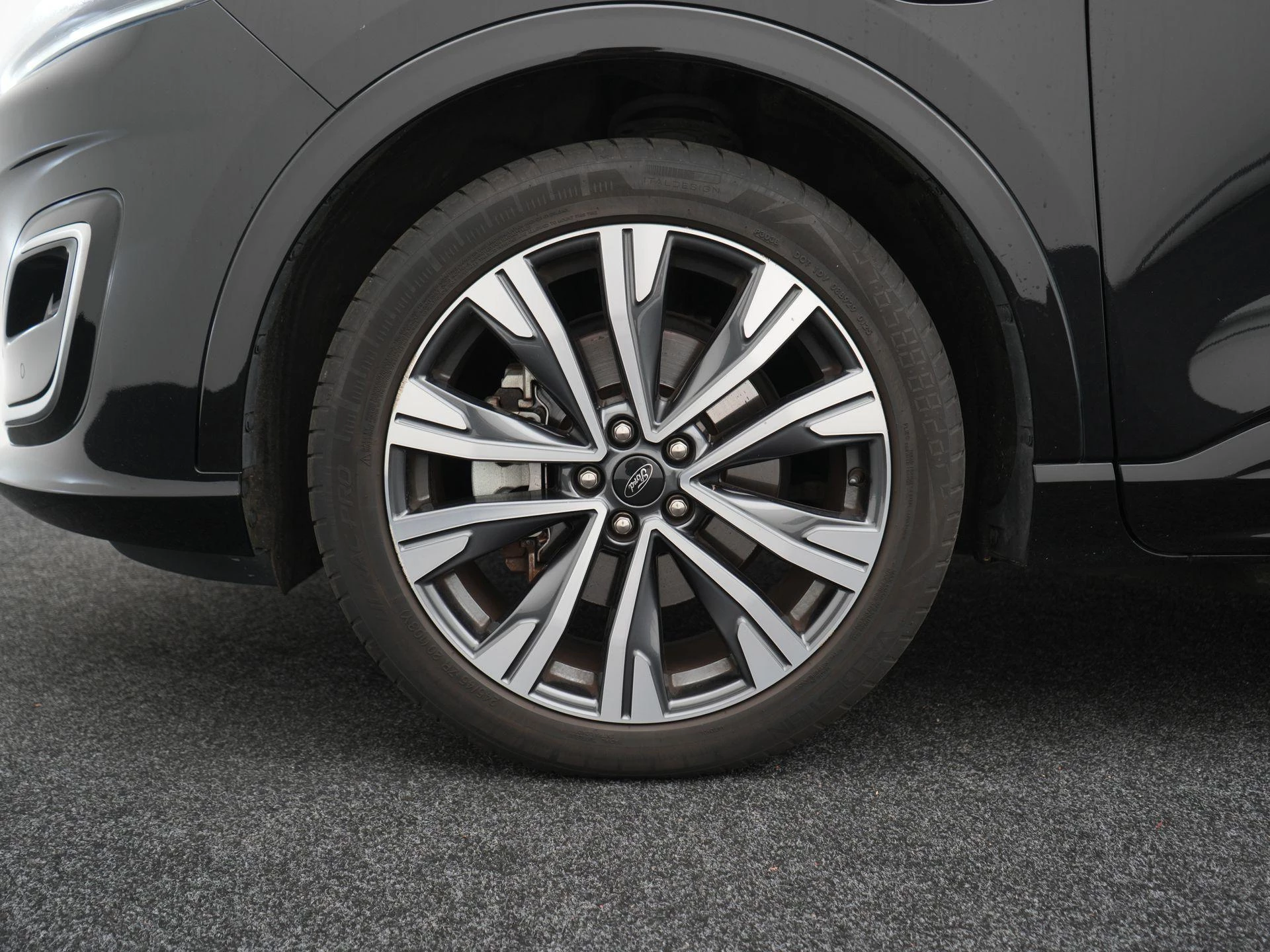 Ford-Kuga-image-44