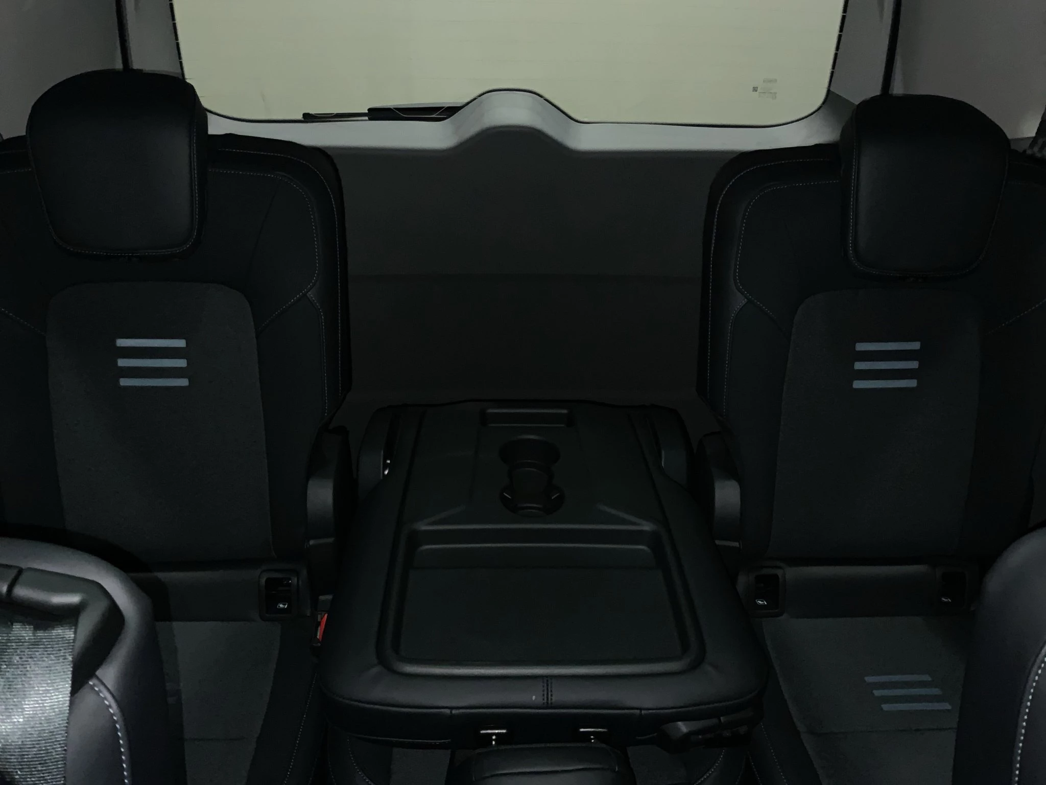 Ford Tourneo Custom Active 2.0 EB 320 L1 Aut. | LED | Pano | AHK | GJR | RFK | SHZ