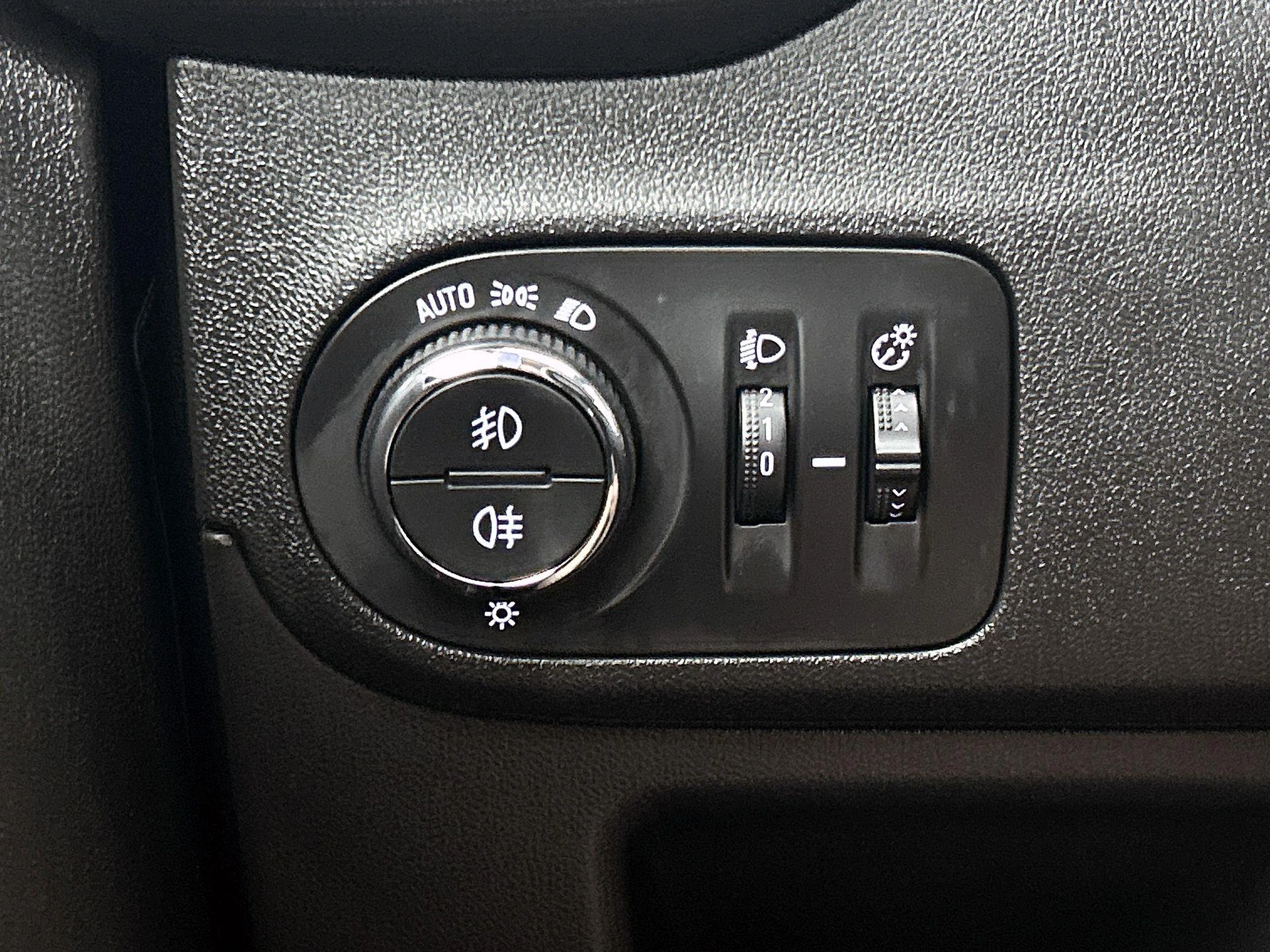 Opel-Crossland X-image-27