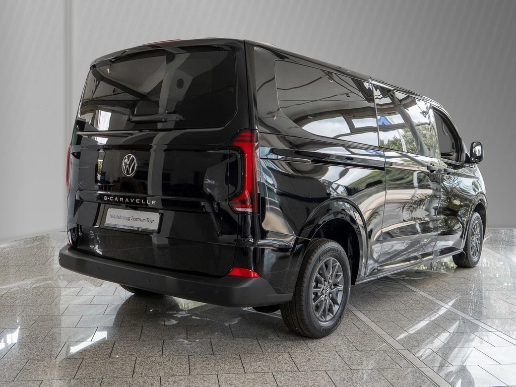 Volkswagen-Transporter-image-3