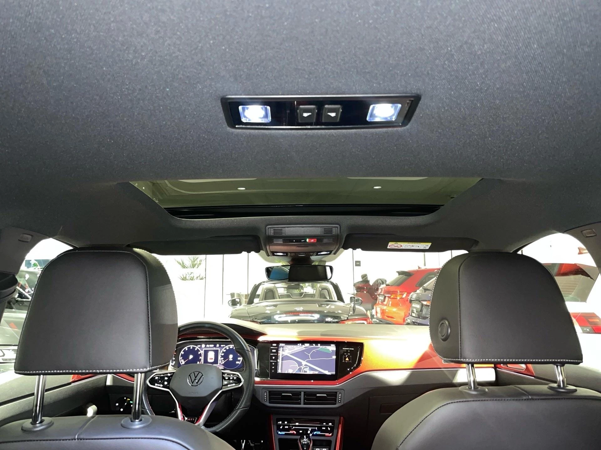 Volkswagen-Polo-image-13