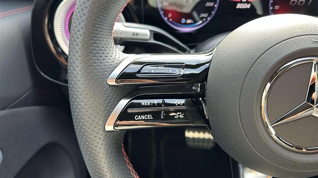 Mercedes-Benz-CLA-image-12