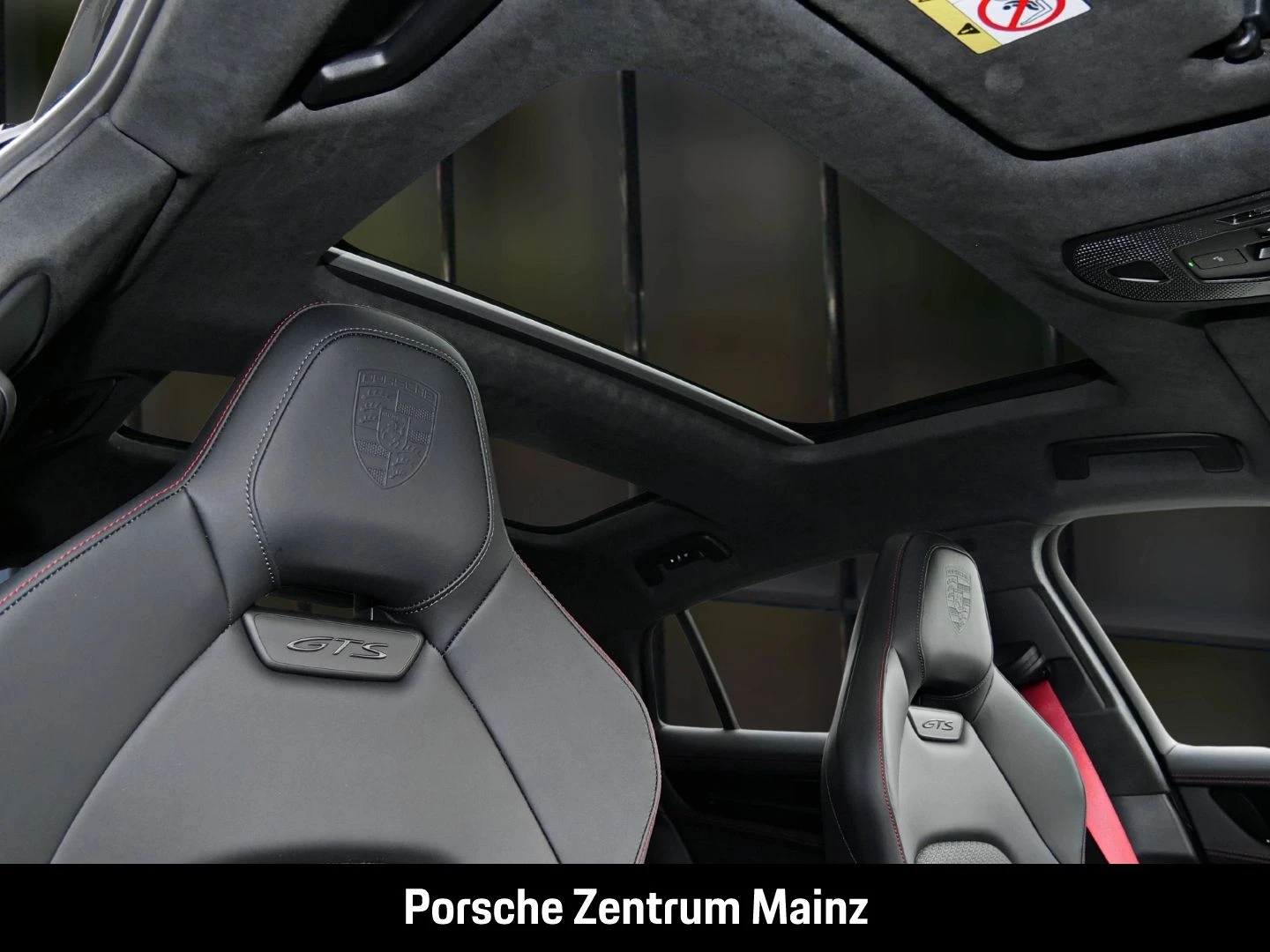 Porsche-Panamera-image-23