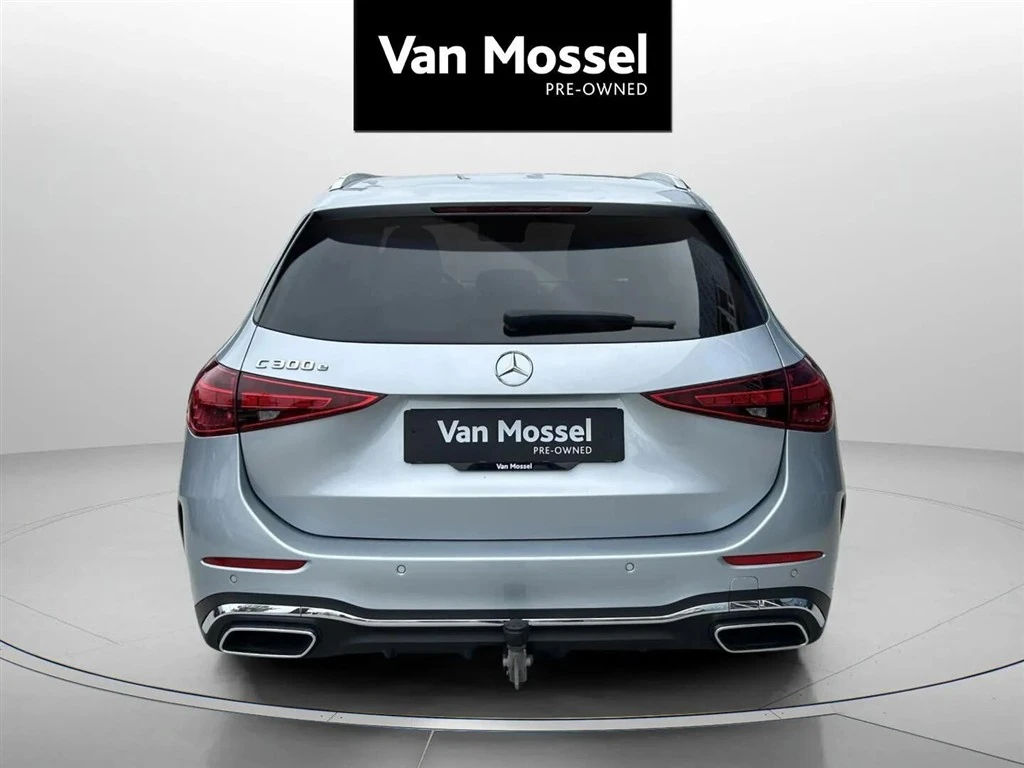 Mercedes-Benz-C-Klasse-image-5