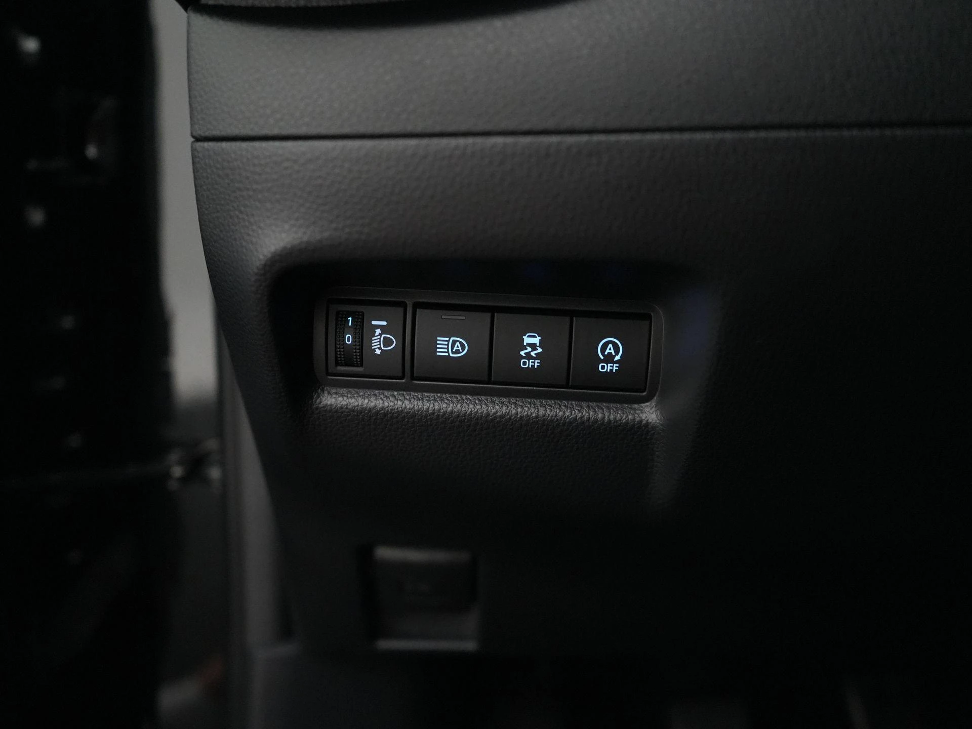 Toyota Aygo X 1.0 VVT-i MT Play