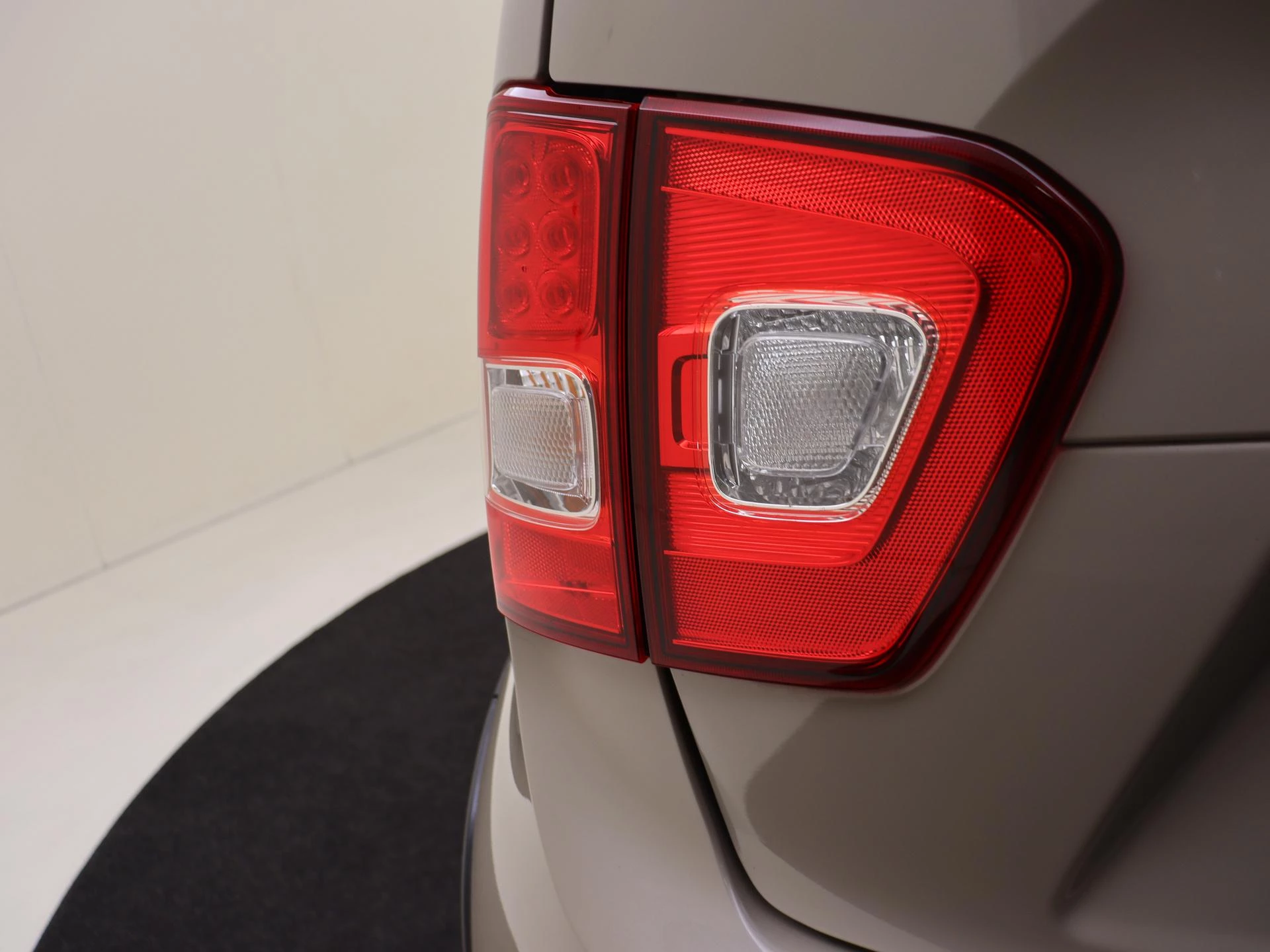 Suzuki-Ignis-image-11