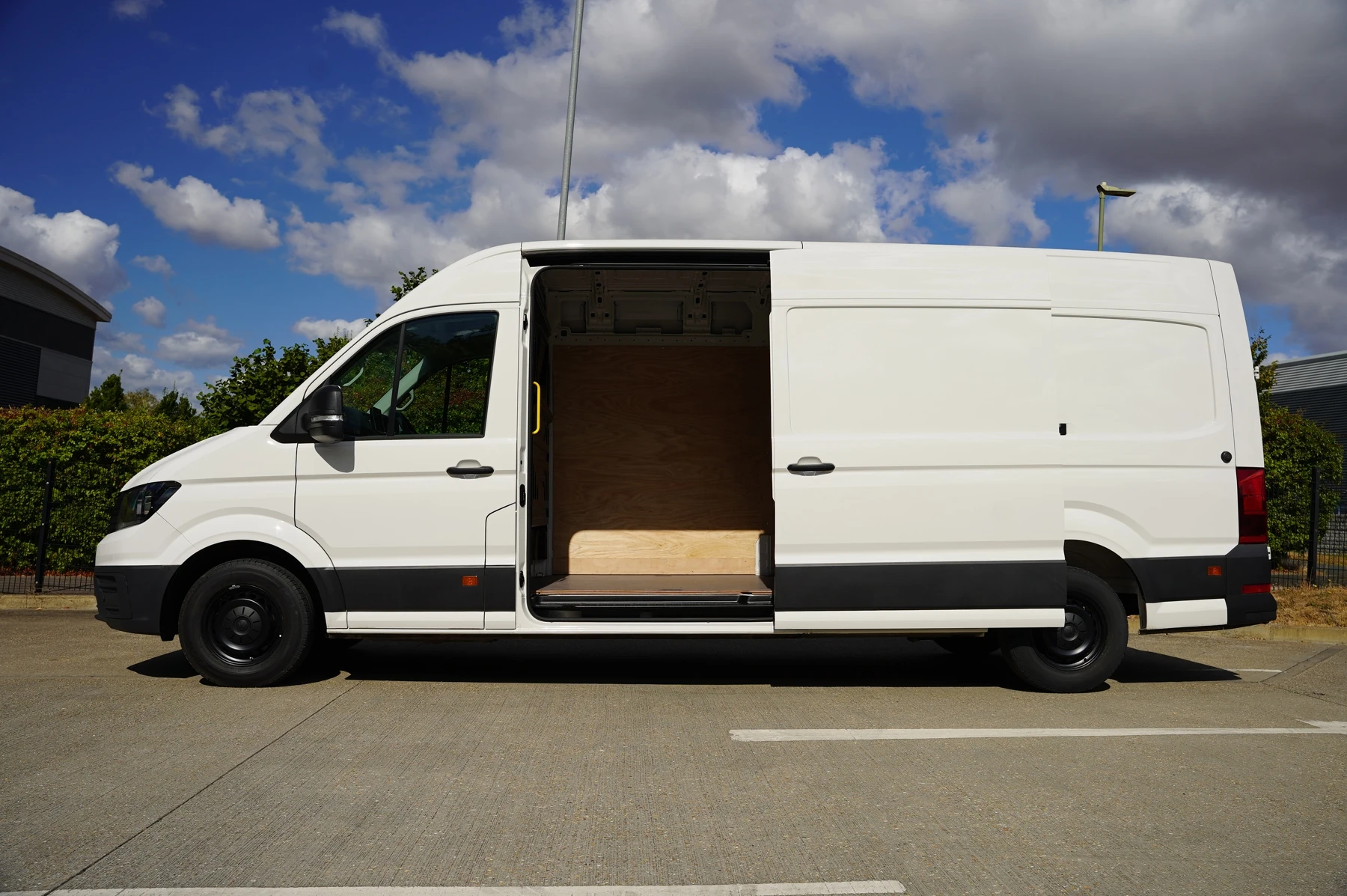 Volkswagen-Crafter-image-30