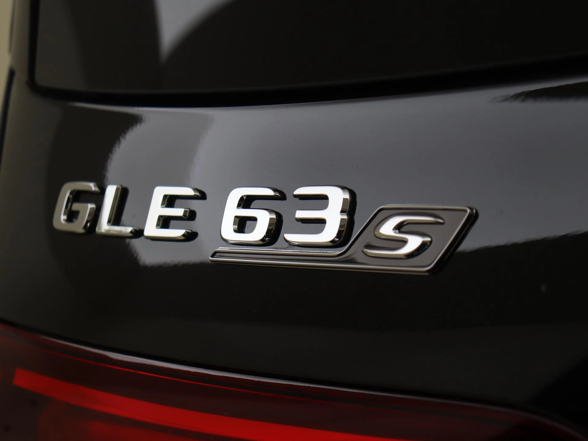 Mercedes-Benz-GLE-image-44