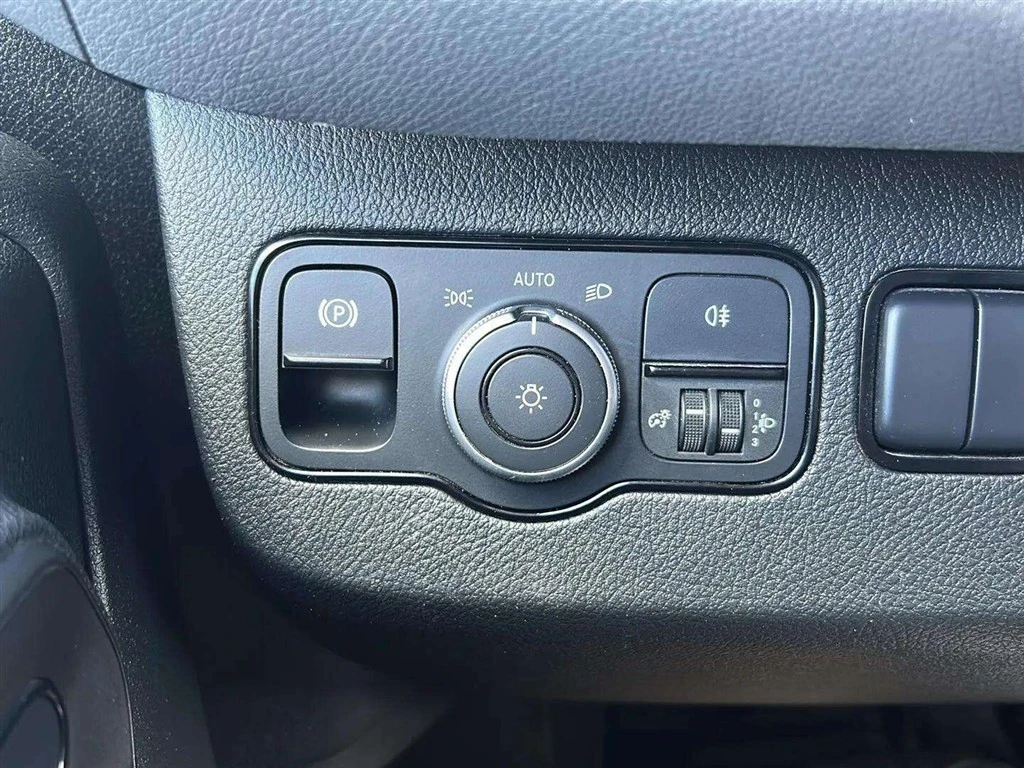 Mercedes-Benz-eSprinter-image-15