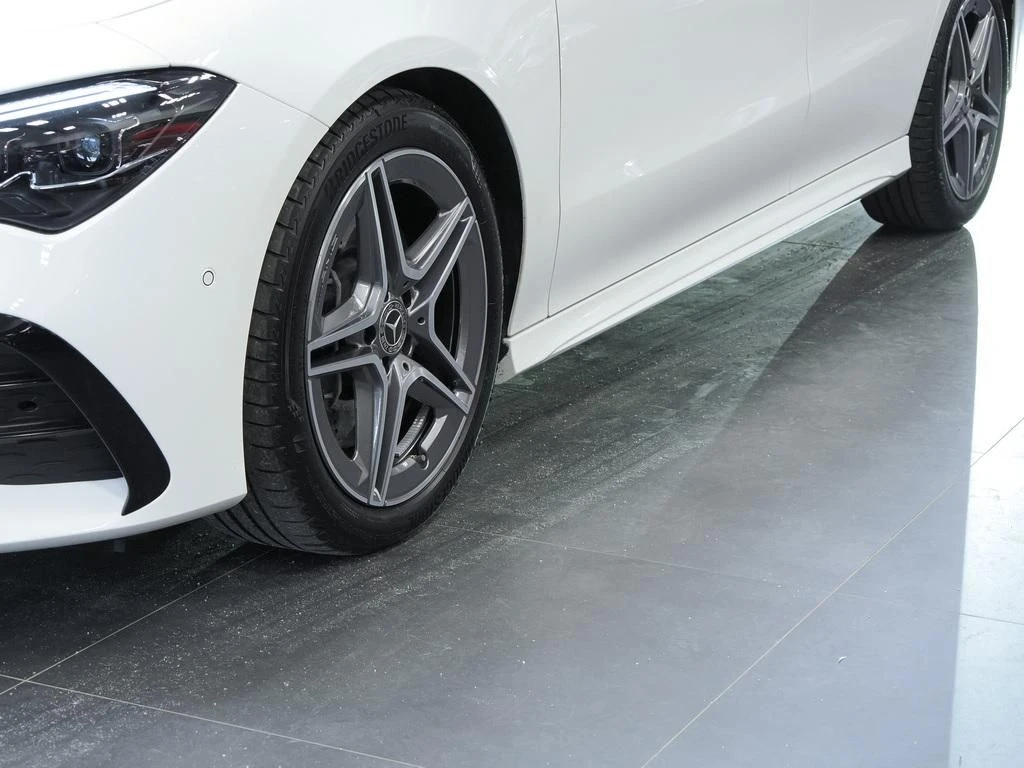 Mercedes-Benz-CLA 250-image-6