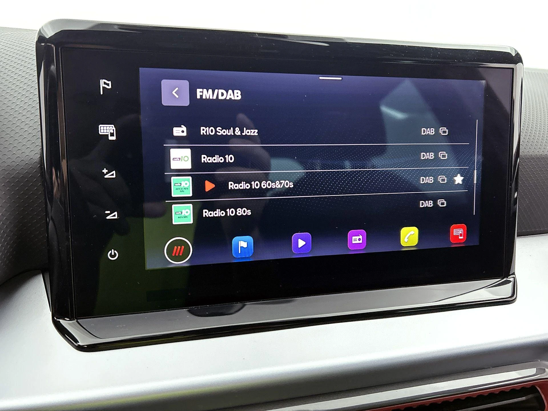 SEAT-Arona-image-6
