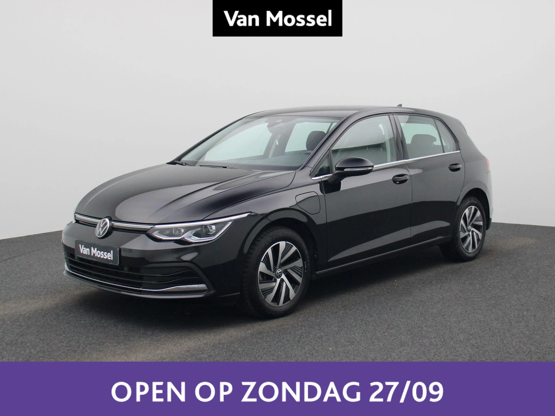 Volkswagen-Golf-image-0