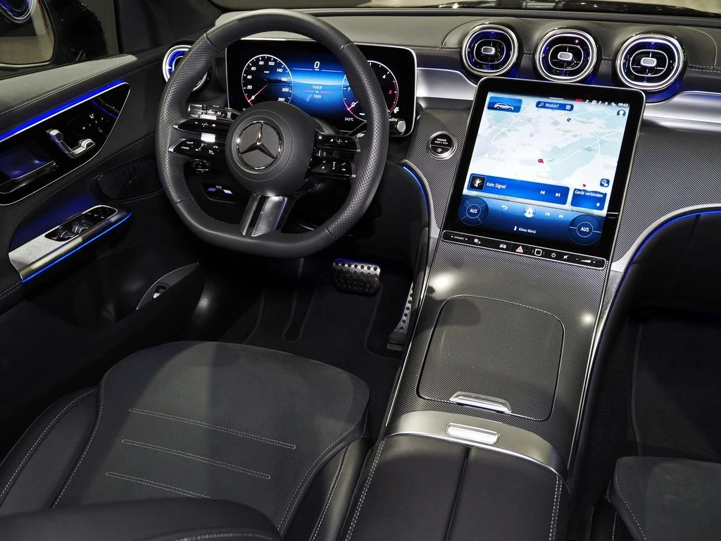 Mercedes-Benz-GLC 220 d-image-10