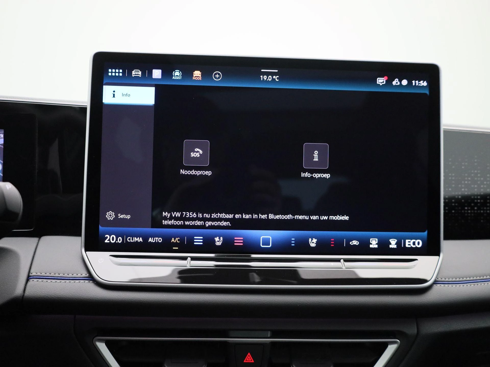 Volkswagen-Tiguan-image-26
