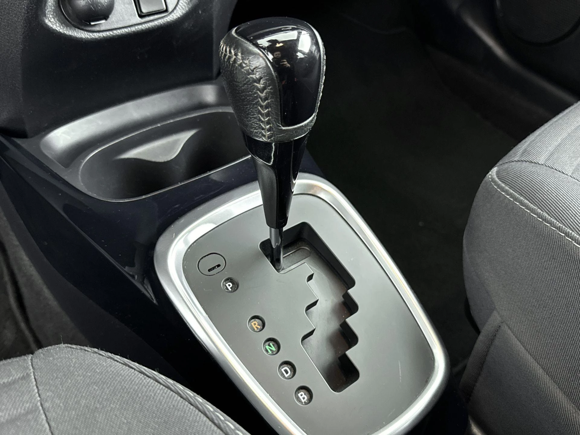 Toyota-Yaris-image-7