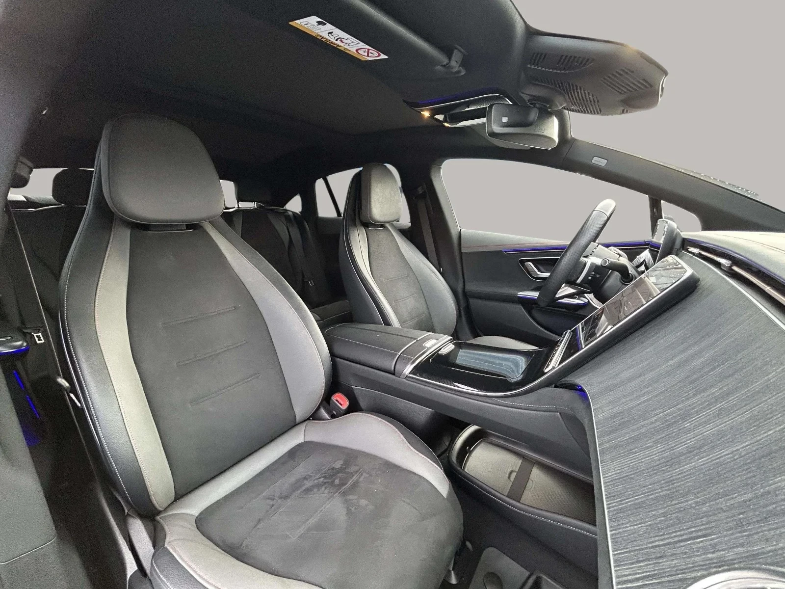 Mercedes-Benz-EQE-image-13