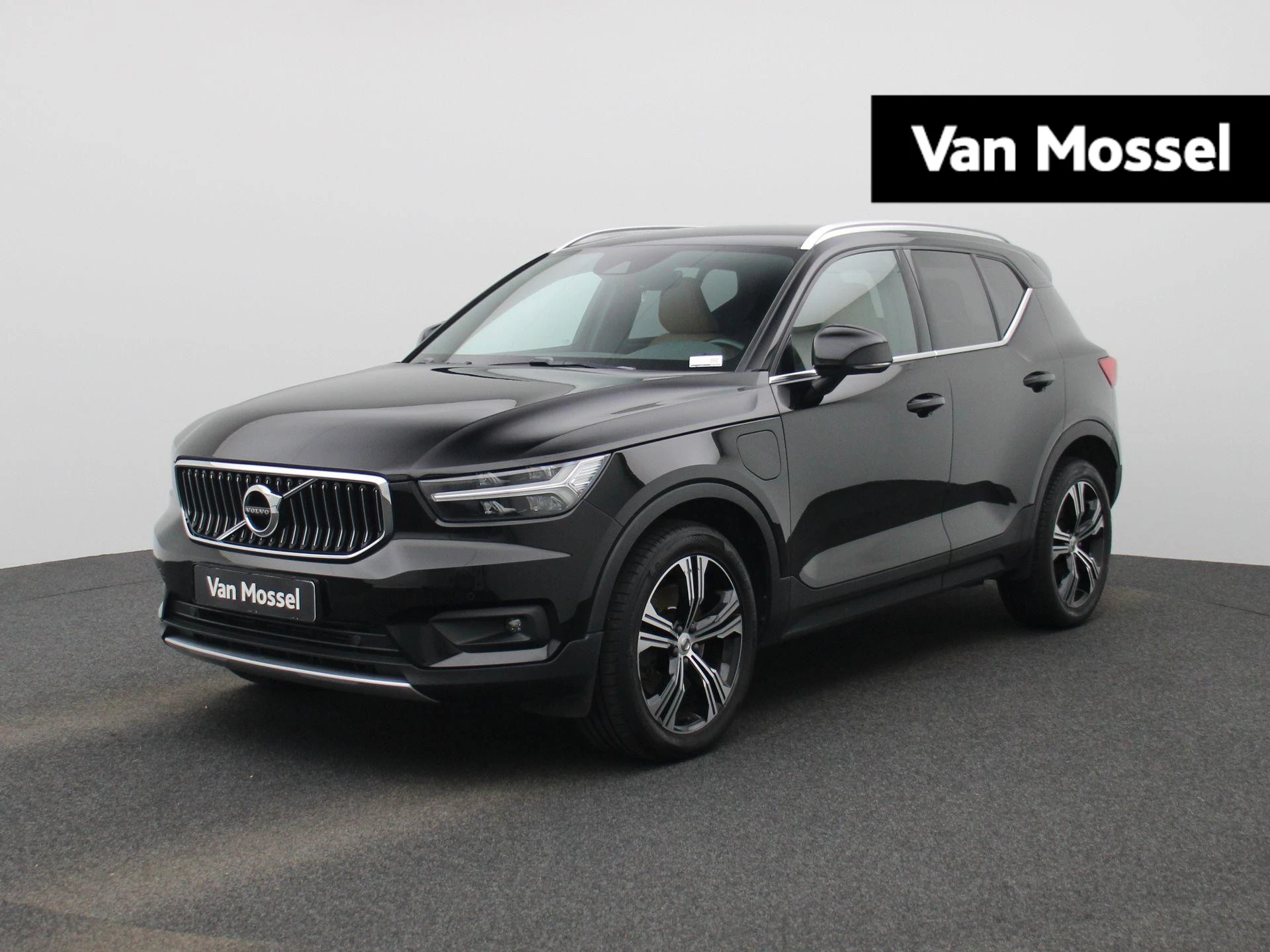 Volvo-XC40-image-0