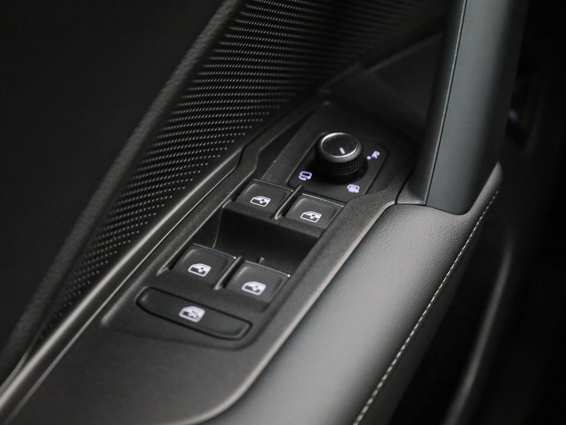 Volkswagen-Tiguan-image-42