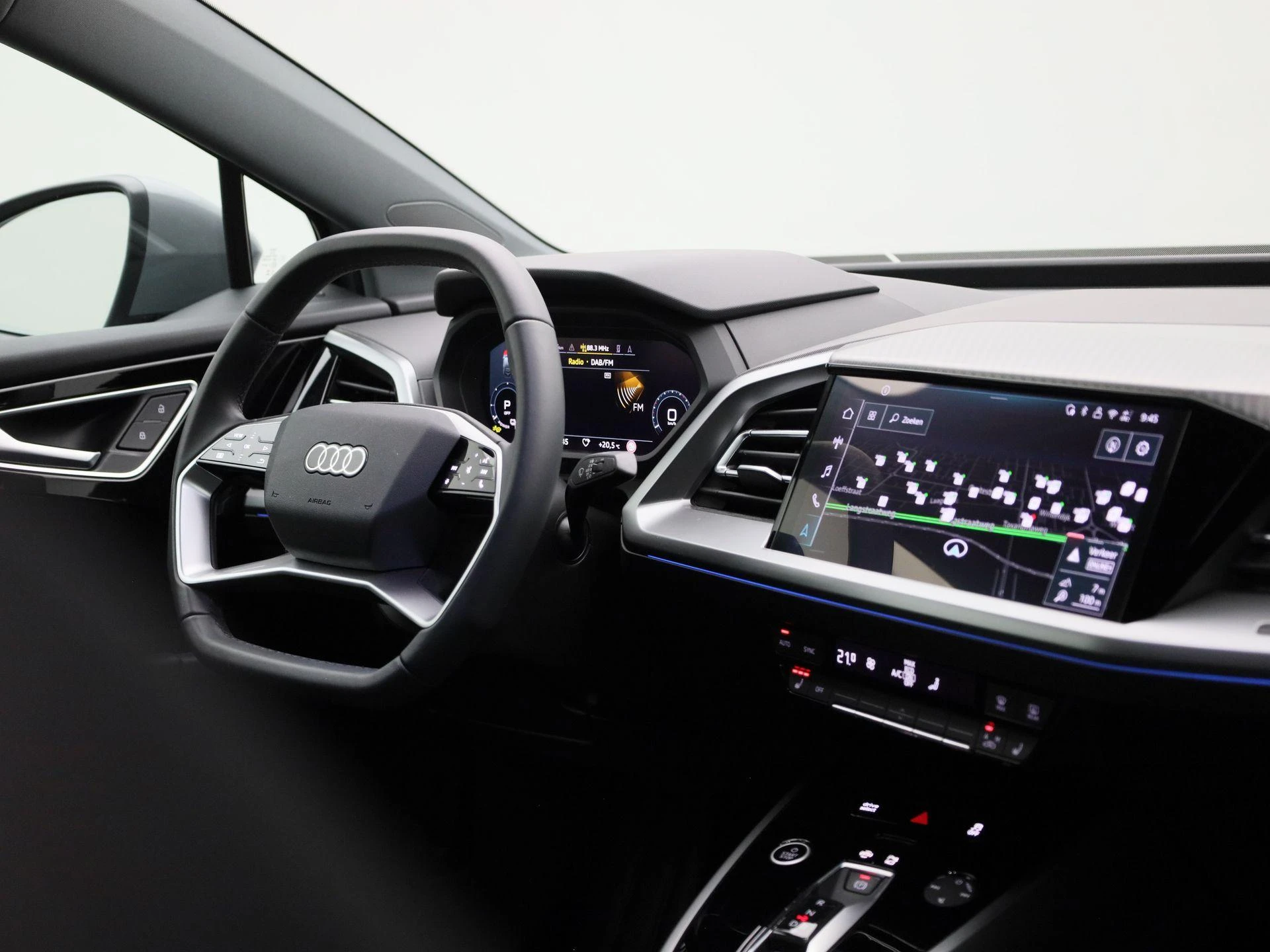 Audi-Q4 Sportback e-tron-image-37